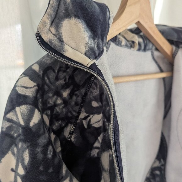 RARE Vintage Lululemon Scuba Indigo Tie Die Full-zip - Picture 9 of 9